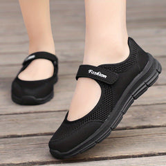 Women's Breathable Sports Dance Shoes Soft Comfortable Performance Shoes
