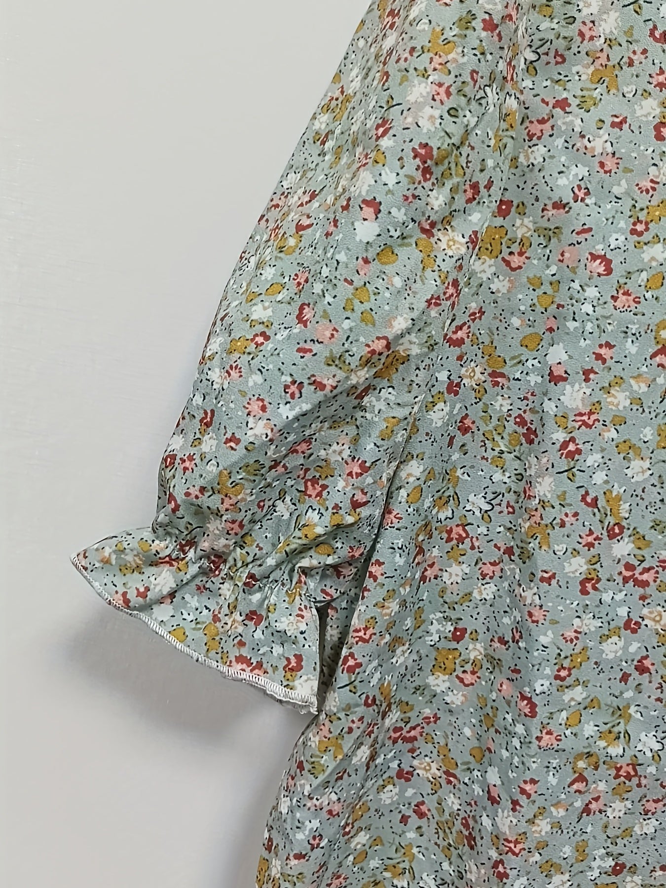 Floral Print Puff Sleeve Blouse V neck Casual Blouse
