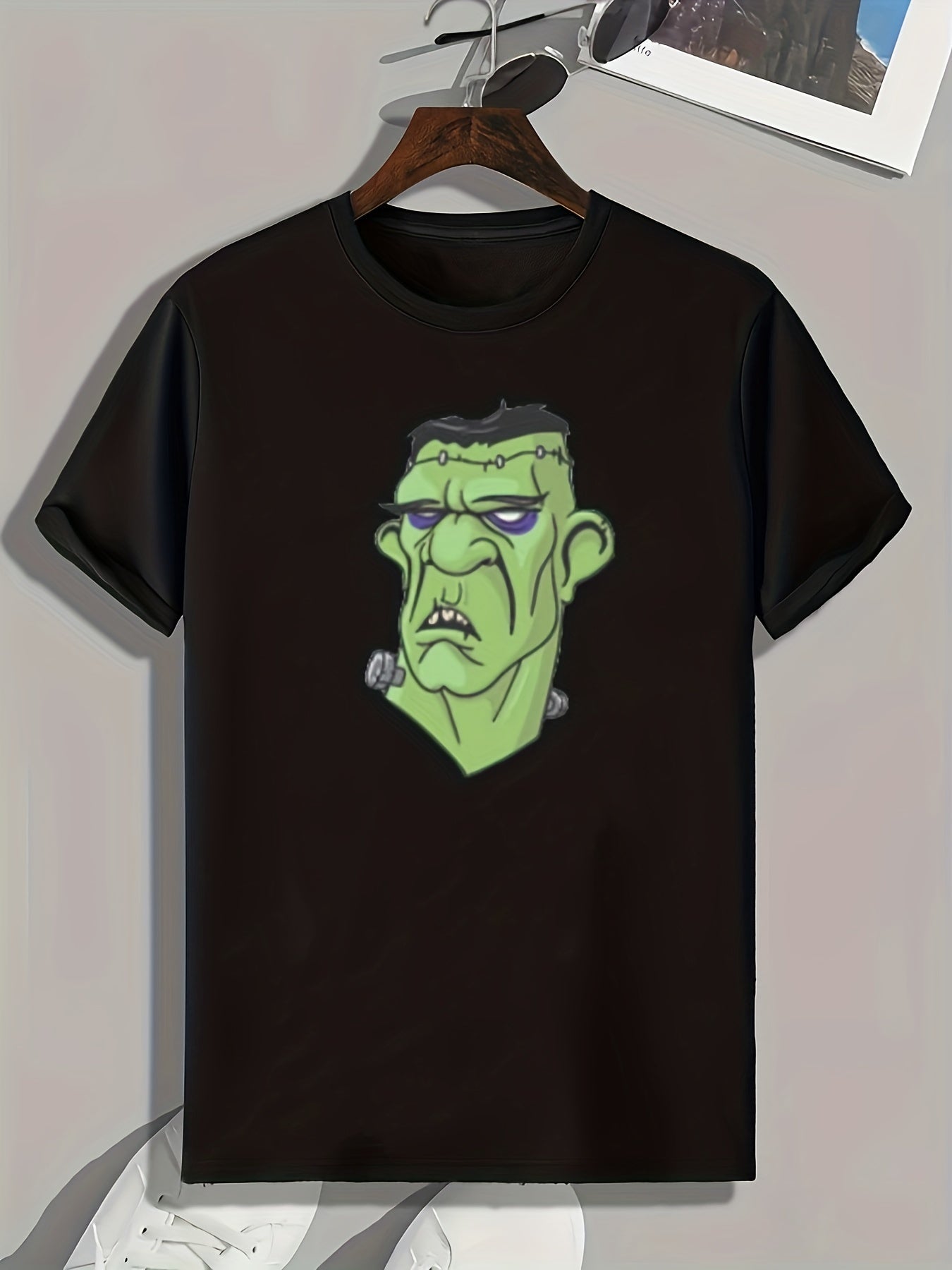 Funny Cartoon Print Men's Graphic T-shirt for Summer