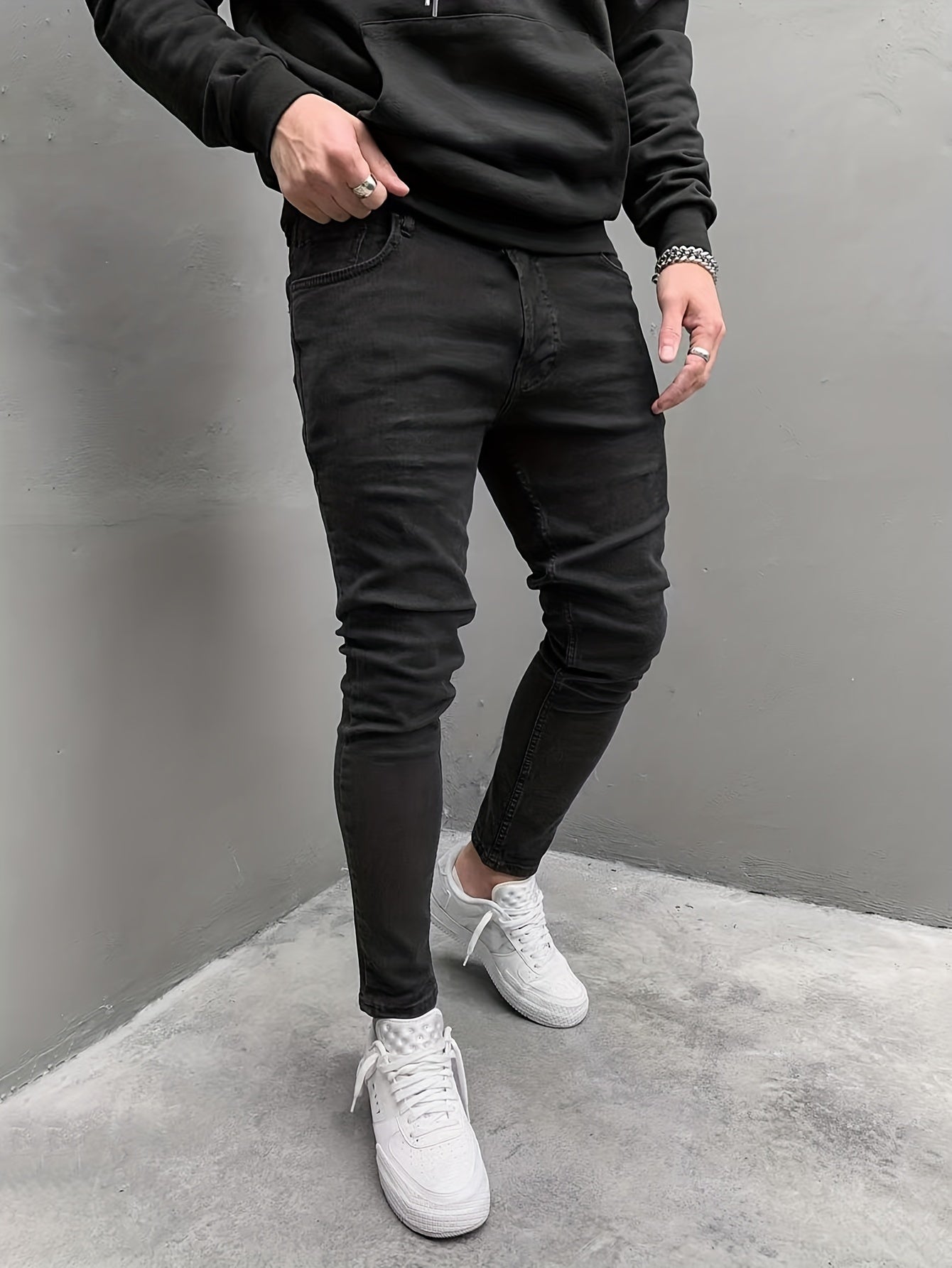 Men's Slim Fit Tapered Jeans Solid Stretch Denim Pants
