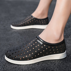 Men's Closed Toe Clogs Anti Skid Slip On Slippers