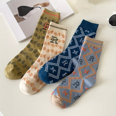 4 Pairs Letter Print Sports Socks Soft & Comfy Mid Tube Women's Stockings