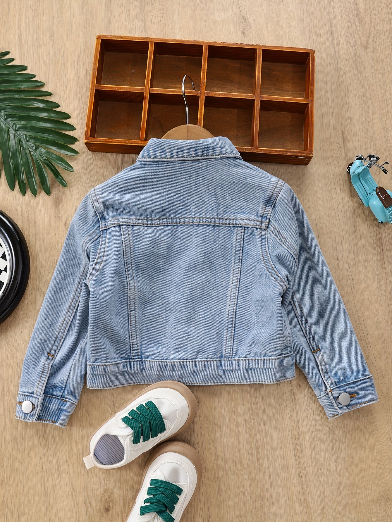 Girls' Denim Jacket with Flap Pockets - All Seasons