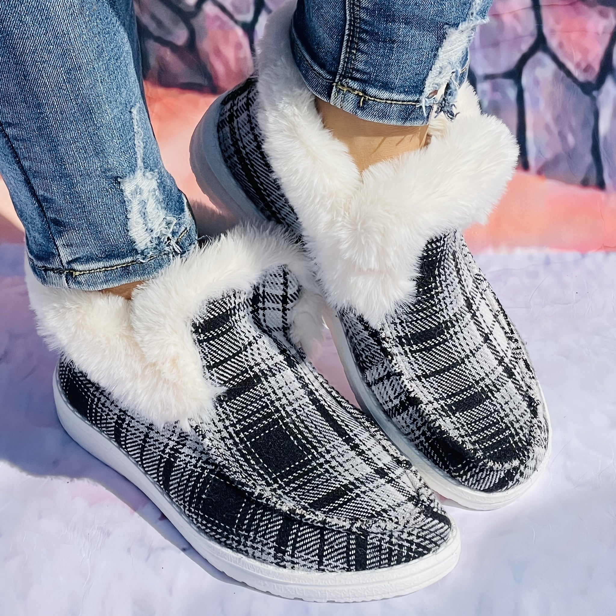 Women's Checkered Pattern Fluffy Boots Outdoor Comfort Short Boots
