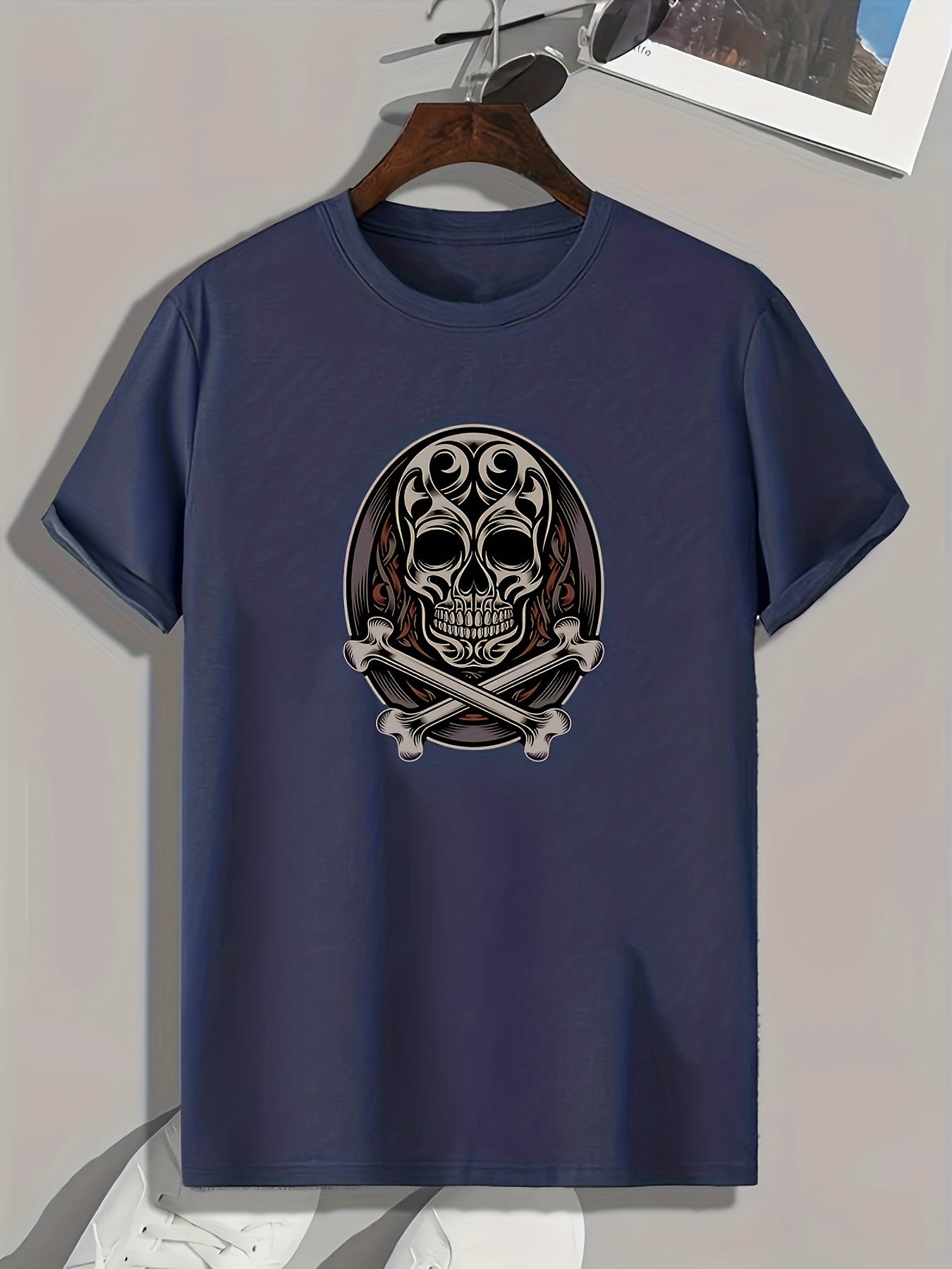 Skull Print Men's Sports T-shirt for Fitness Activities