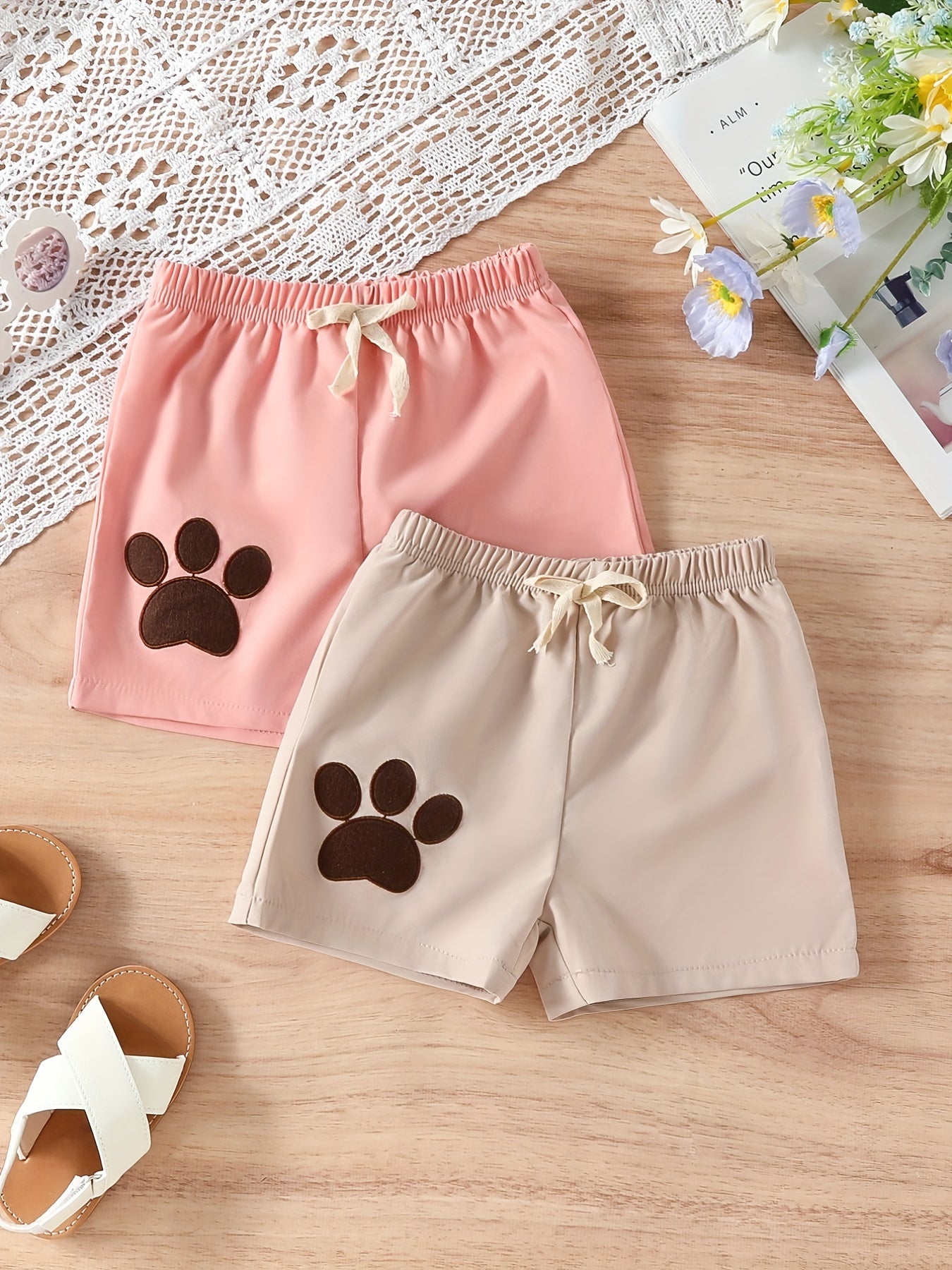2pcs Footprint Elastic Waist Girls Shorts Set