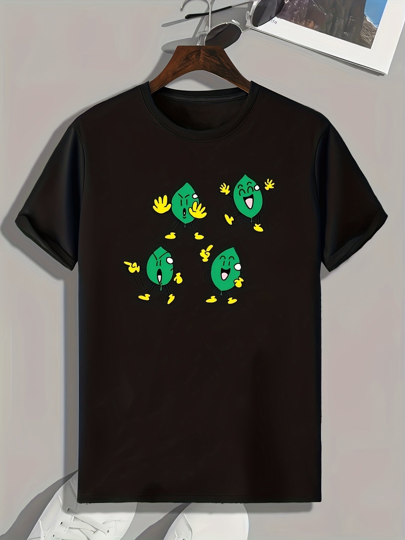 Cartoon Leaf Pattern Print Men's Sports T-shirt