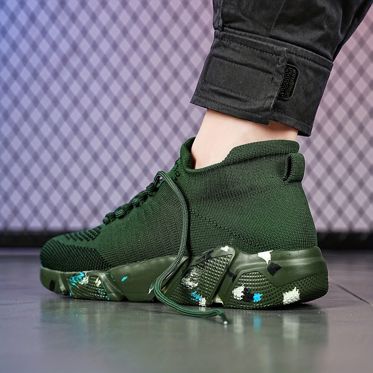 Men's Lace-up Sneakers Lightweight Breathable Athletic Shoes