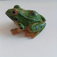Cute Simulated Frog Ornament for Garden Decor