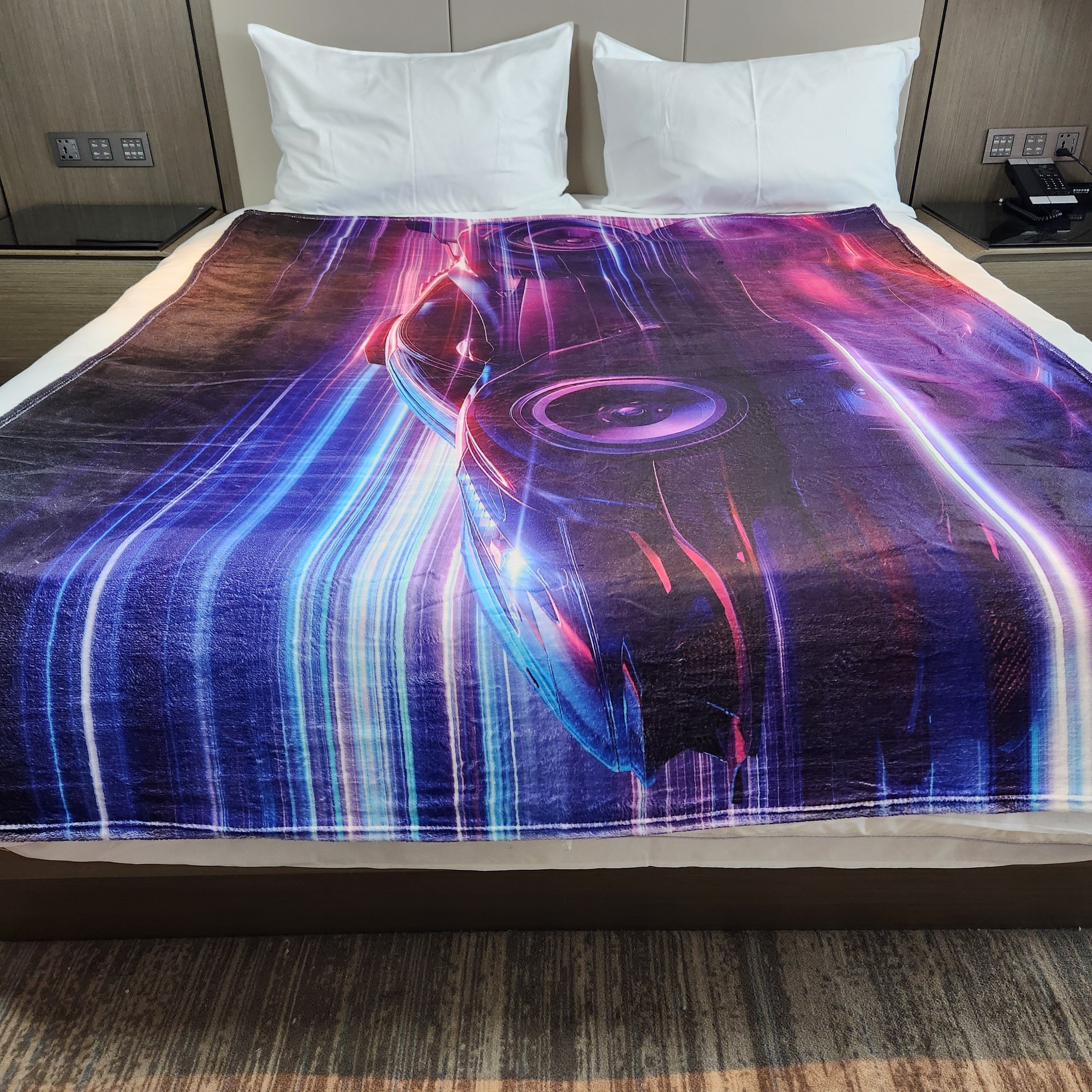 Creative Racing Digital Print Flannel Casual Blanket Soft & Comfortable Warm