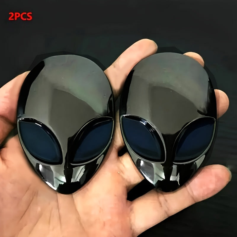 2pcs Alien Head Auto Emblem - Unique 3D Look for Car or Motorbike