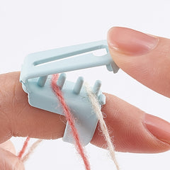Yarn Guide Finger Holder Knitting Thimble Tool Set