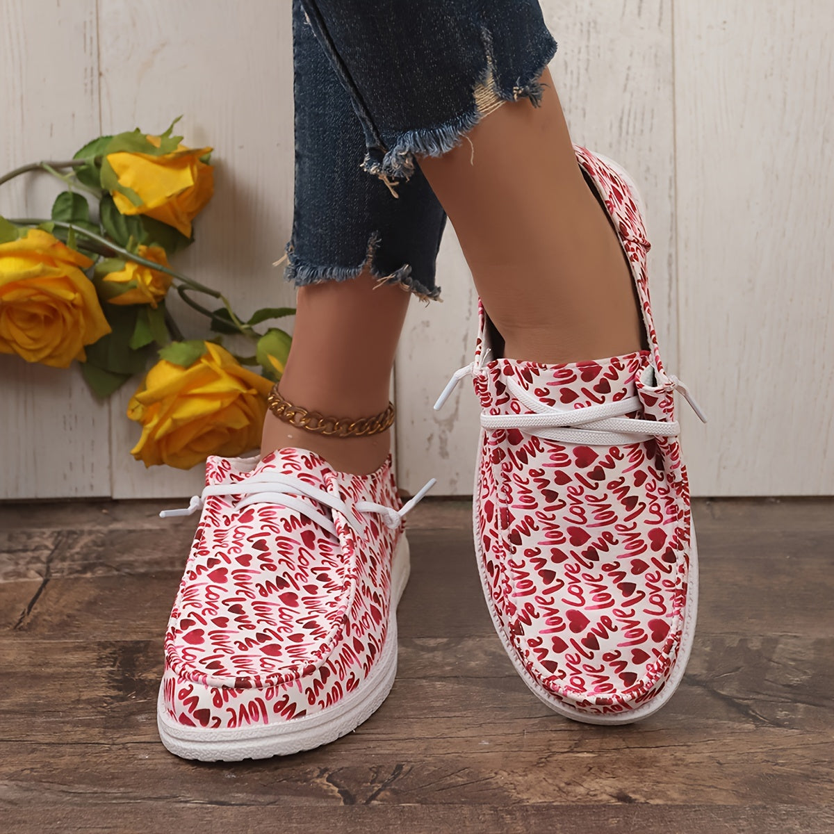 Women's Letter Pattern Skate Shoes Flat Lightweight Lace Up