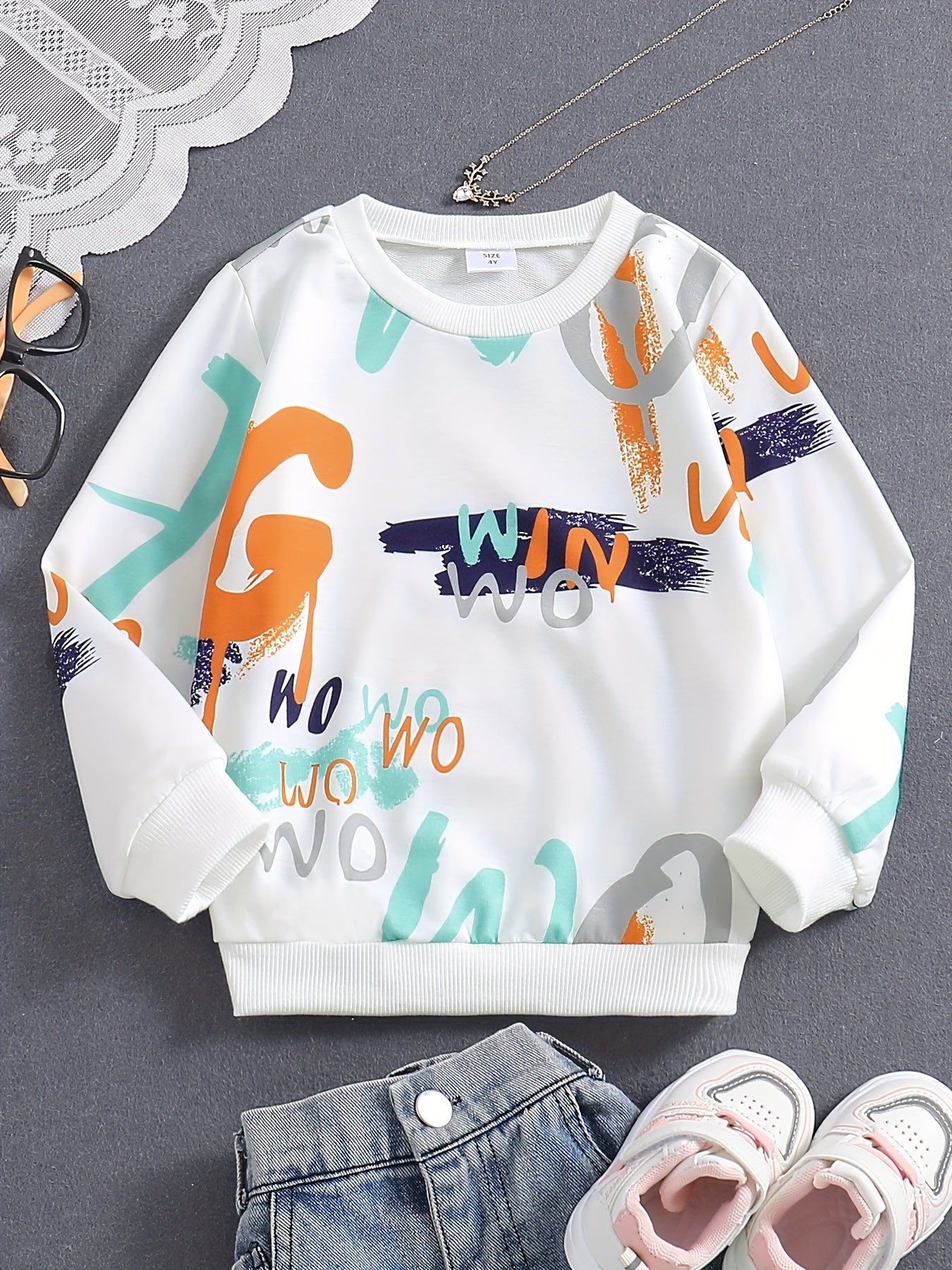 Graffiti Letter Print Boys Casual Pullover Sweatshirt