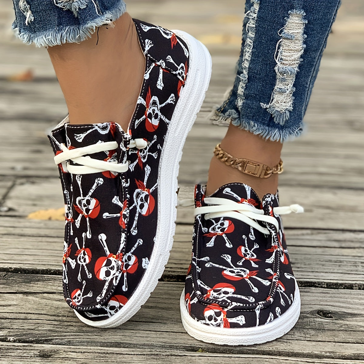 Women's Skull Pattern Lace-up Canvas Shoes Low Sporty Flats Lightweight