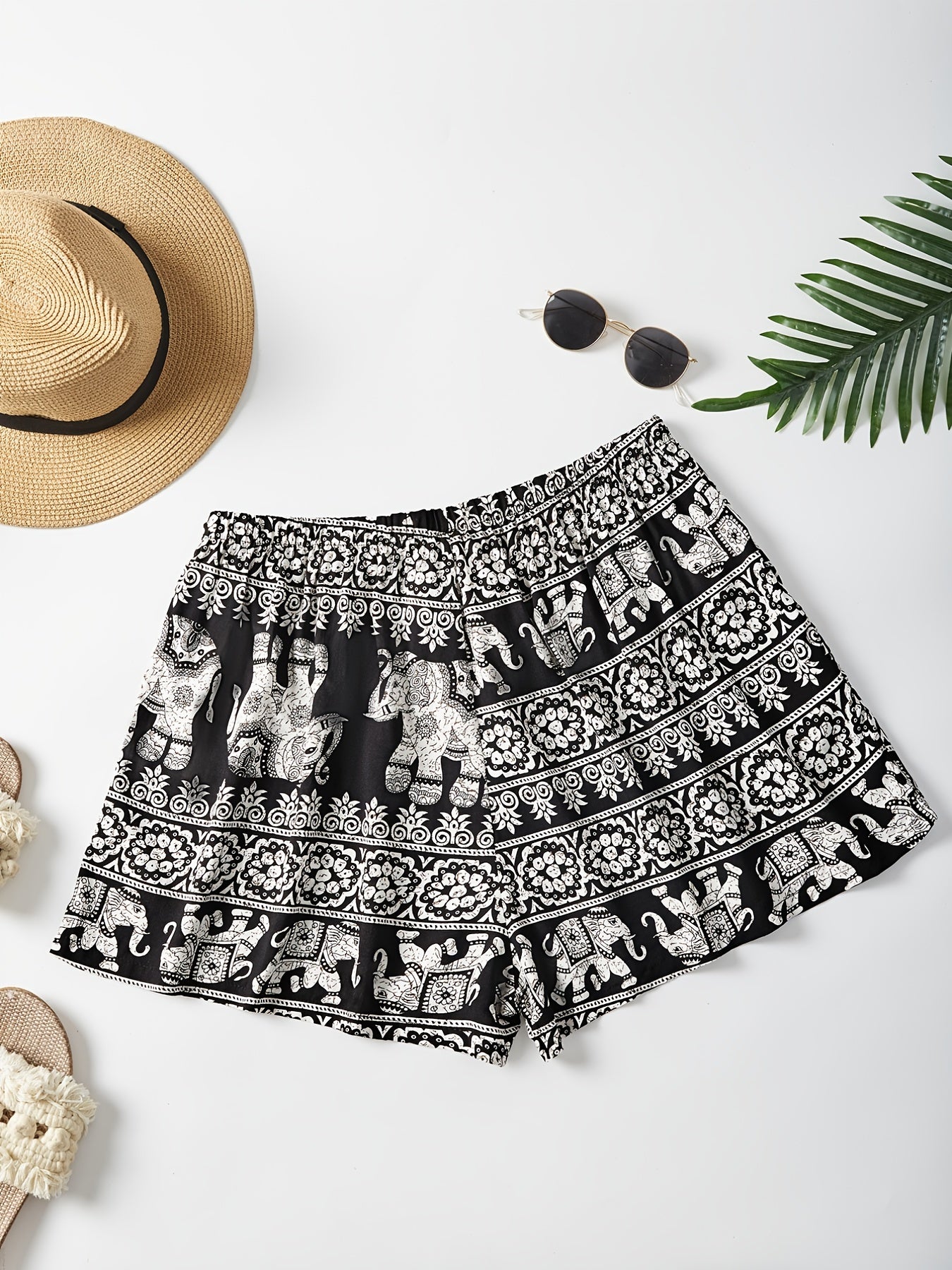 Geometric Print Elastic Stretch Shorts