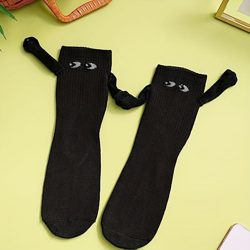 2-Pairs Couple Creative Mid-Calf Socks with 3D Magnetic Hand Holding Dolls