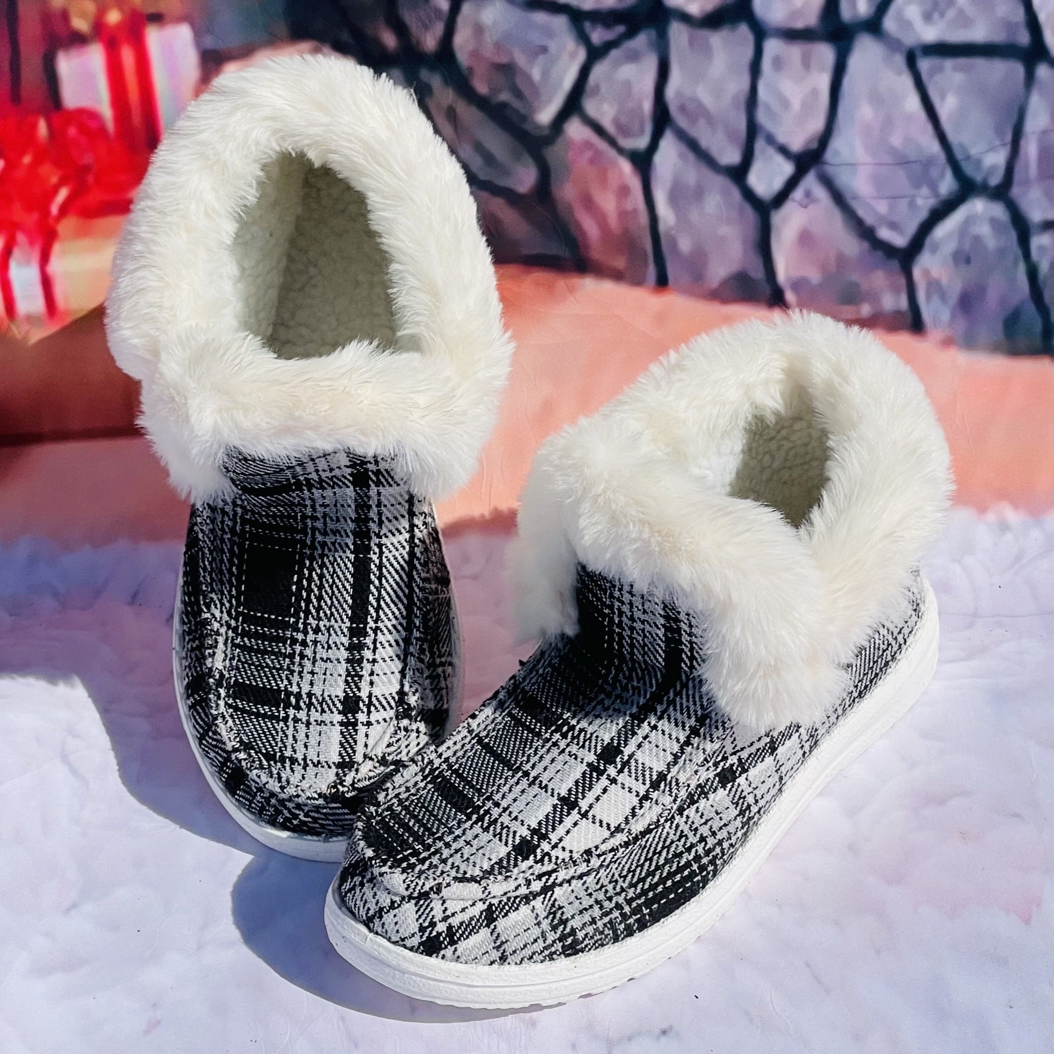 Women's Checkered Pattern Fluffy Boots Outdoor Comfort Short Boots