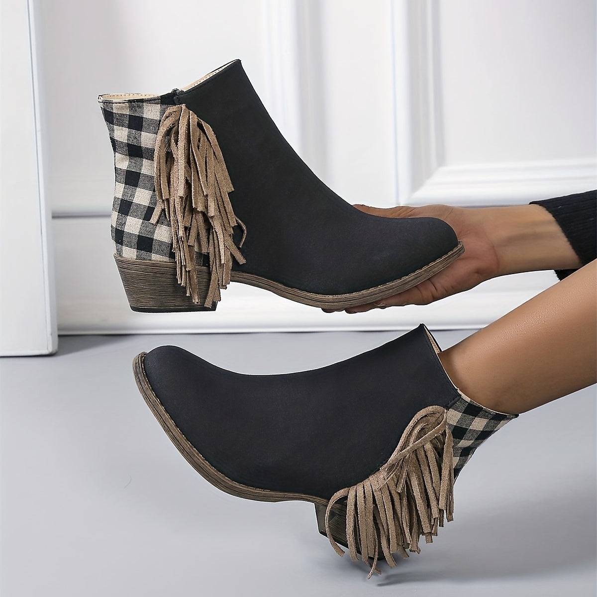 Women's Plaid Ankle Boots Tassel Round Toe Side Zipper Low Heel Short Boots