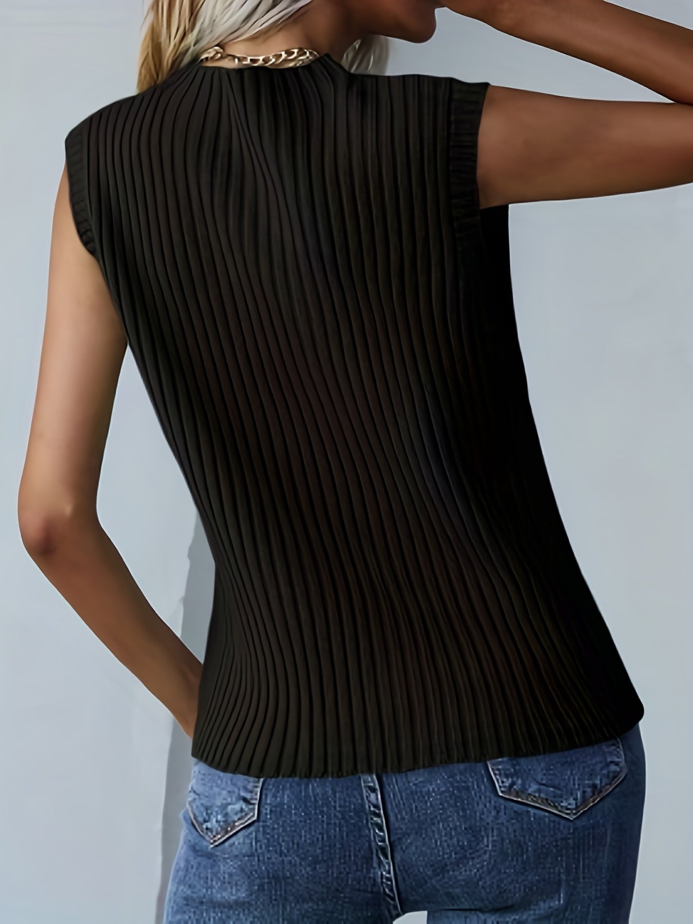 Summer Knitted Crew Neck Tank Top for Women