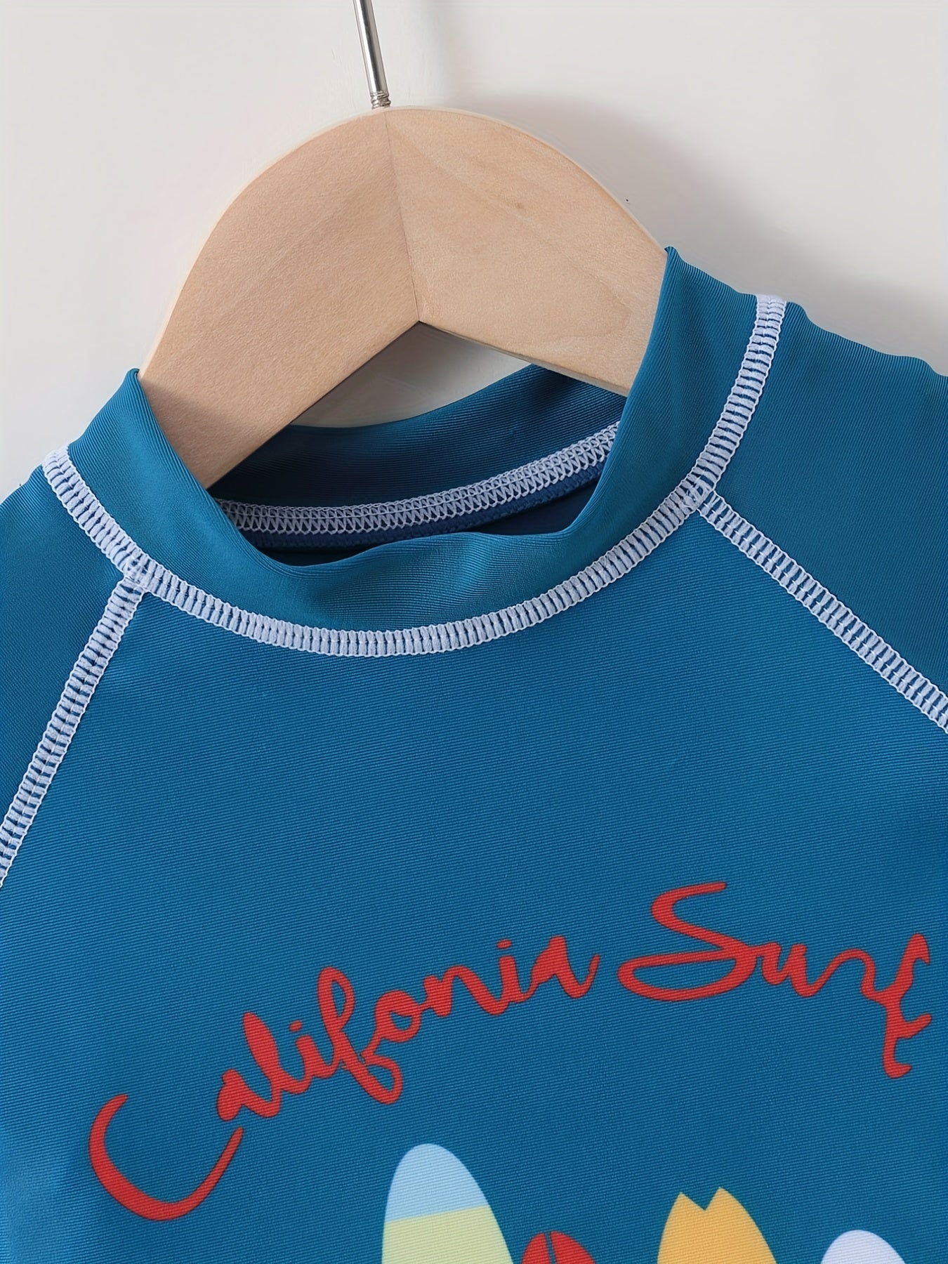 Boys Surfboard Print Swimming Suit Trunks & Tops For Beach Vacation