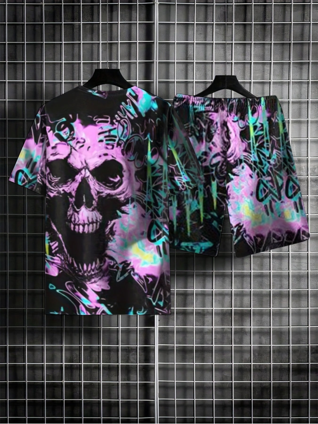 Men's Stylish Skull Graphic T-shirt & Comfy Shorts Set for Outdoor