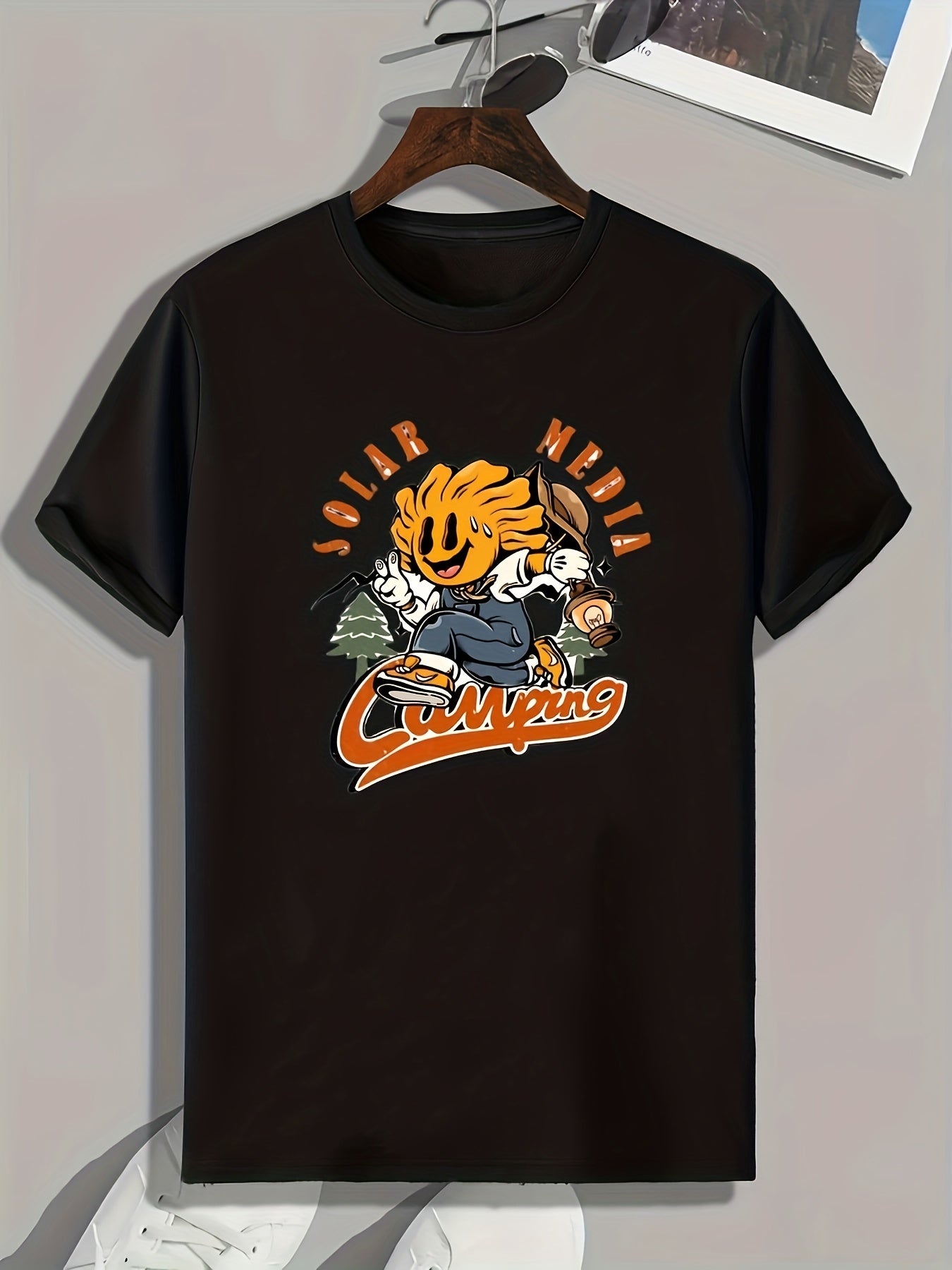 SOLAR MEDIA CAMPING Men's Graphic T-shirt
