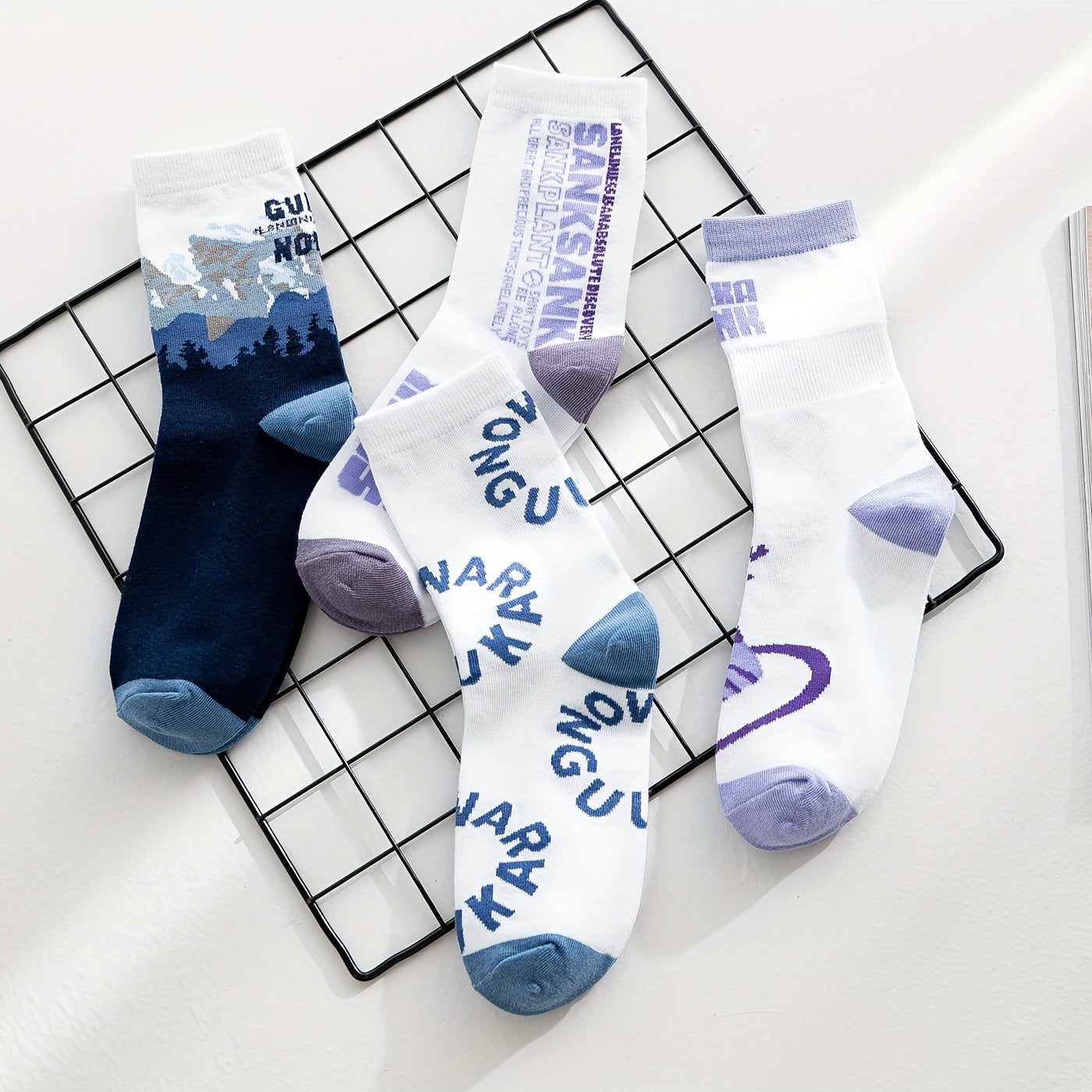 4 Pairs Letter Print Socks Comfy Sports Crew Women's Stockings
