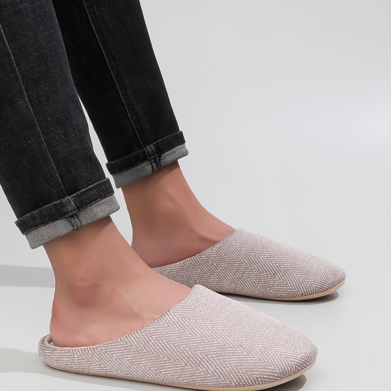 Men's Plush Cozy Slides Soft Slippers Non-Slip Home Shoes Winter