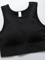 Seamless Wireless Sports Bra Cut Out Design