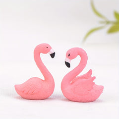 2pcs Flamingo Statues for Tropical Outdoor Decor