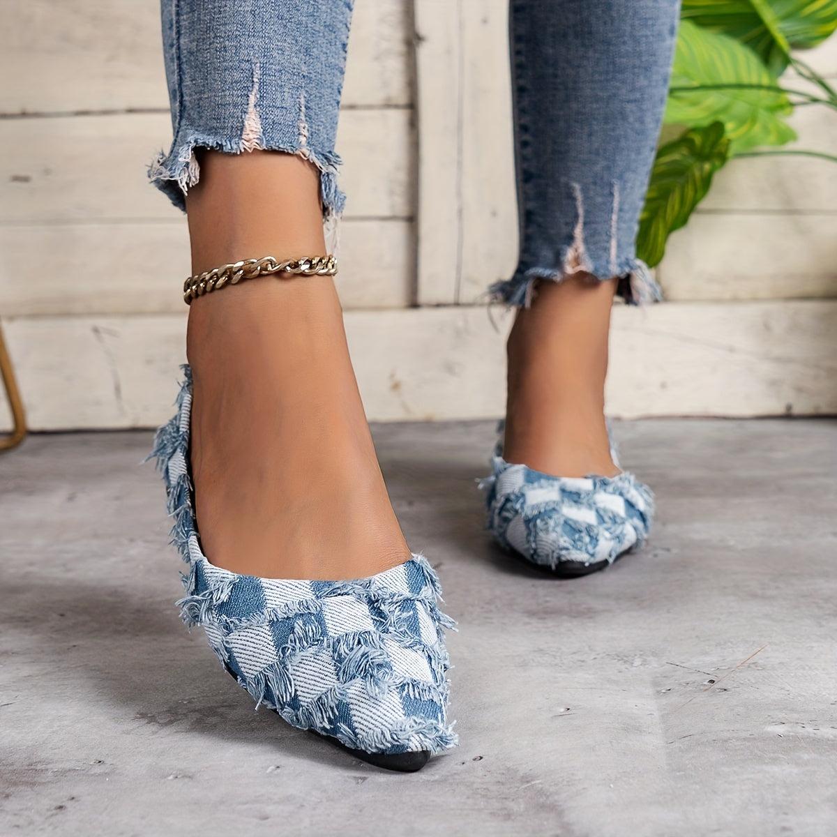 Women's Plaid Pattern Flat Shoes Point Toe Lightweight Walking Shoes
