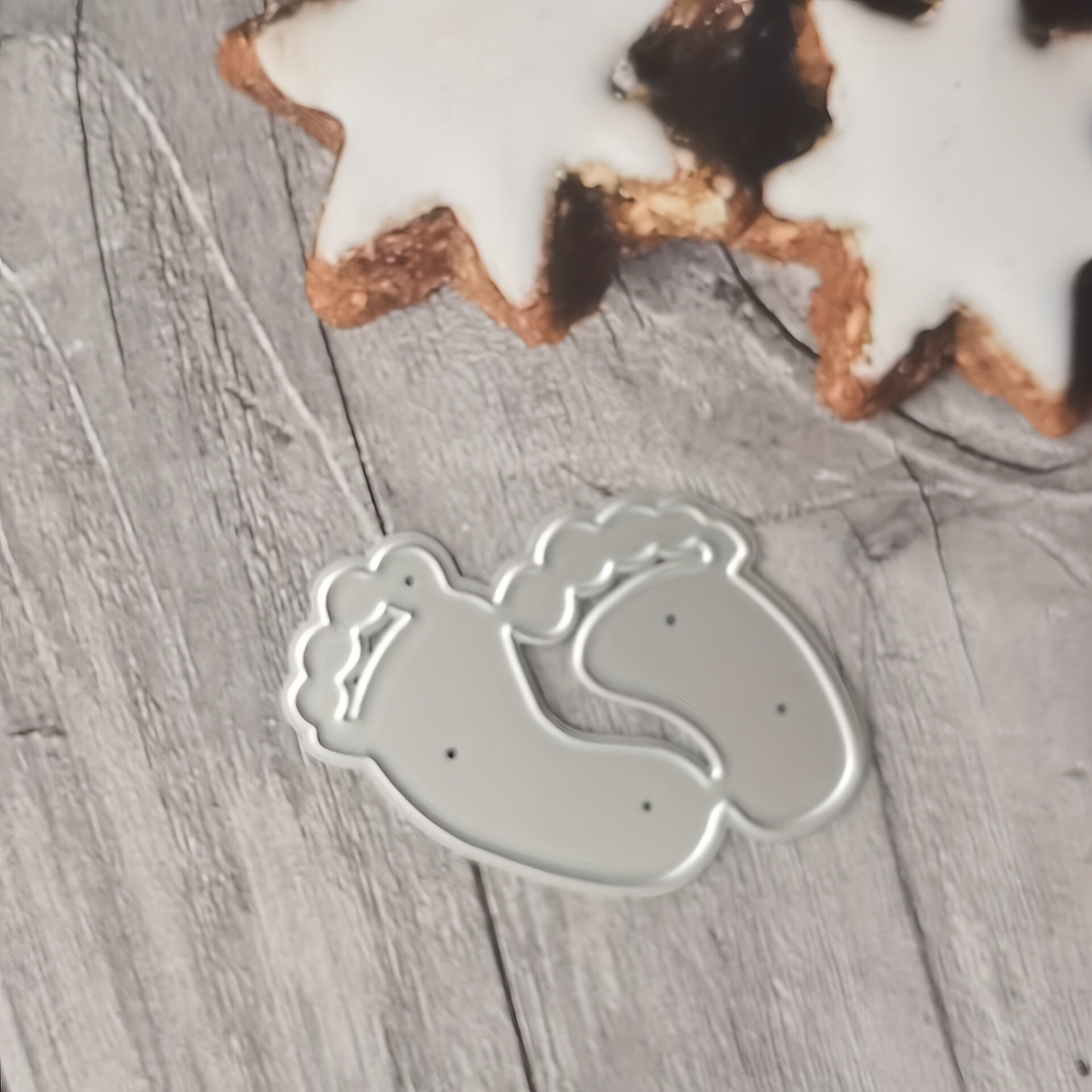 Feet Cutting Dies Metal Embossing Stencils For DIY Scrapbooking Supplies
