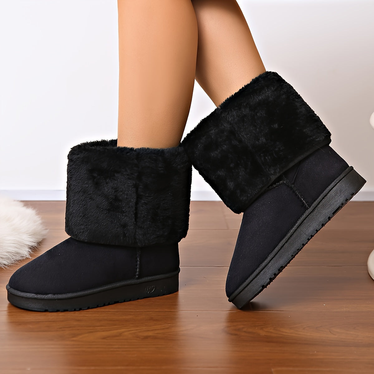 Thick Fur Lined Snow Flat Boots for Women