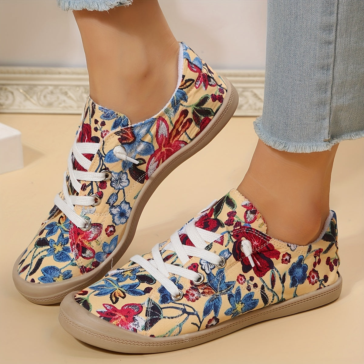Flower Pattern Canvas Lace-Up Flat Sneakers for Women