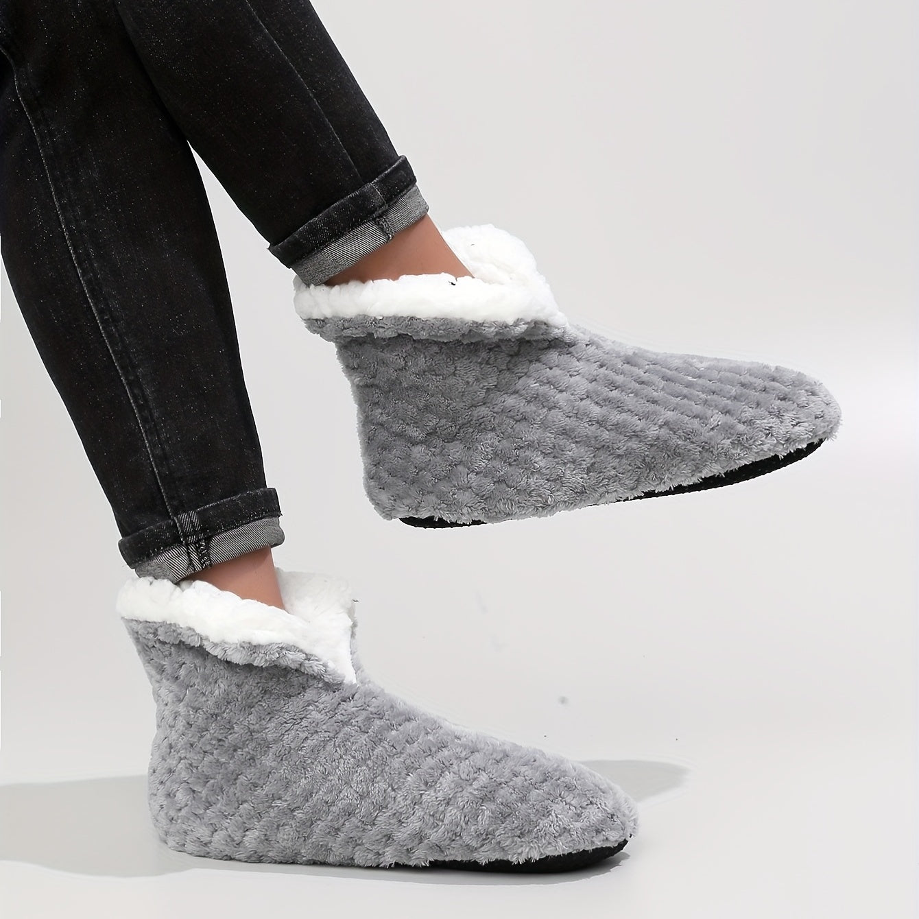 Men's Plush Cozy House Slippers Anti-slip Winter Indoor Shoes