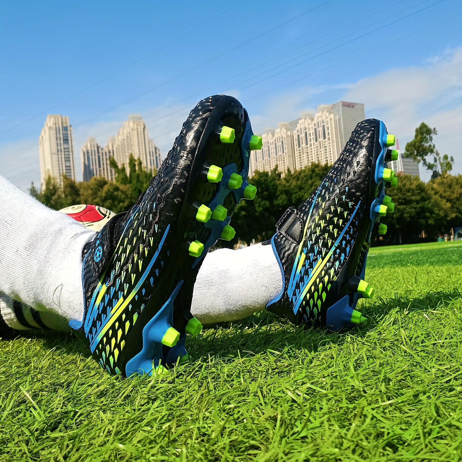 Boys' Non Slip Football Cleat With Spikes Outdoor Soccer Shoes