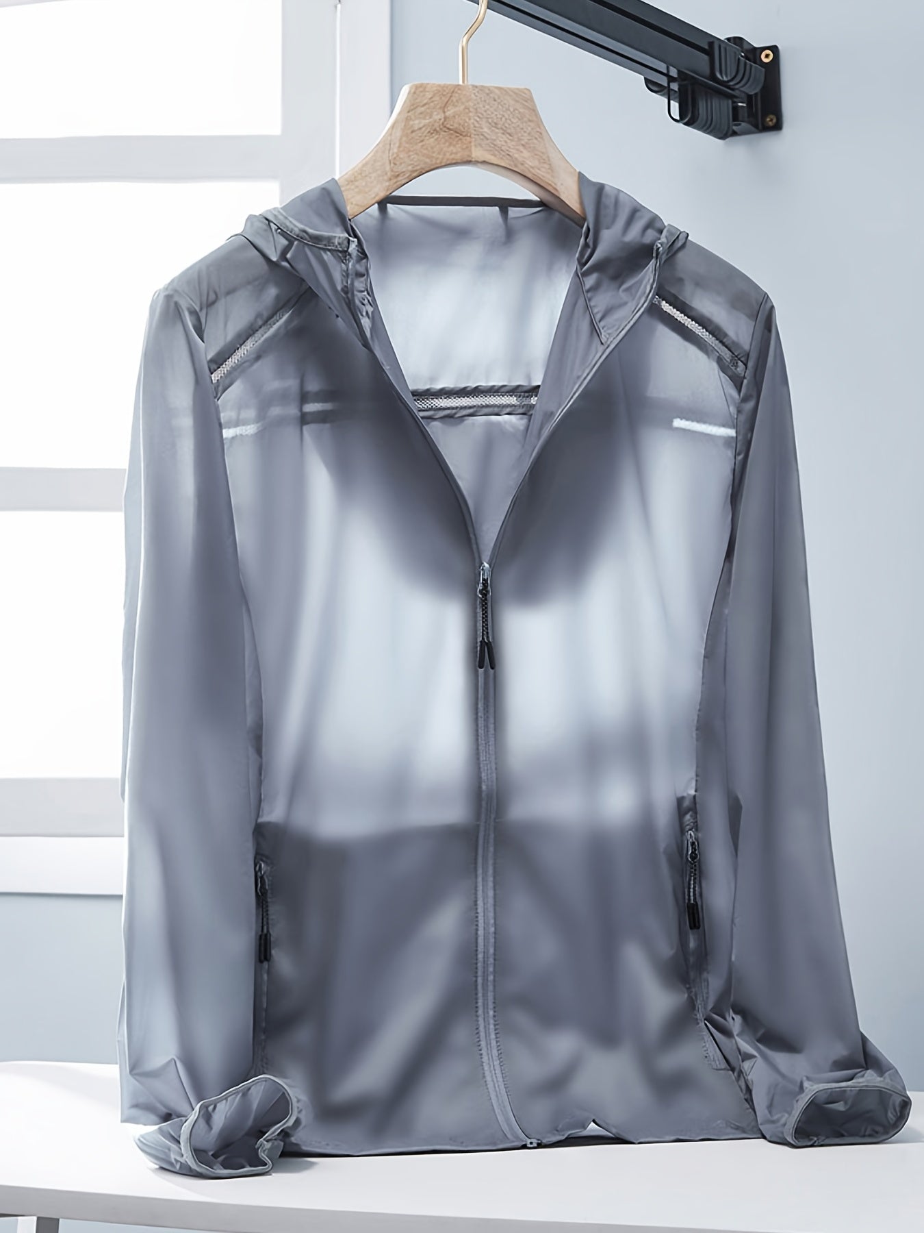Women's Ultralight UV Protection Jacket for Running & Hiking