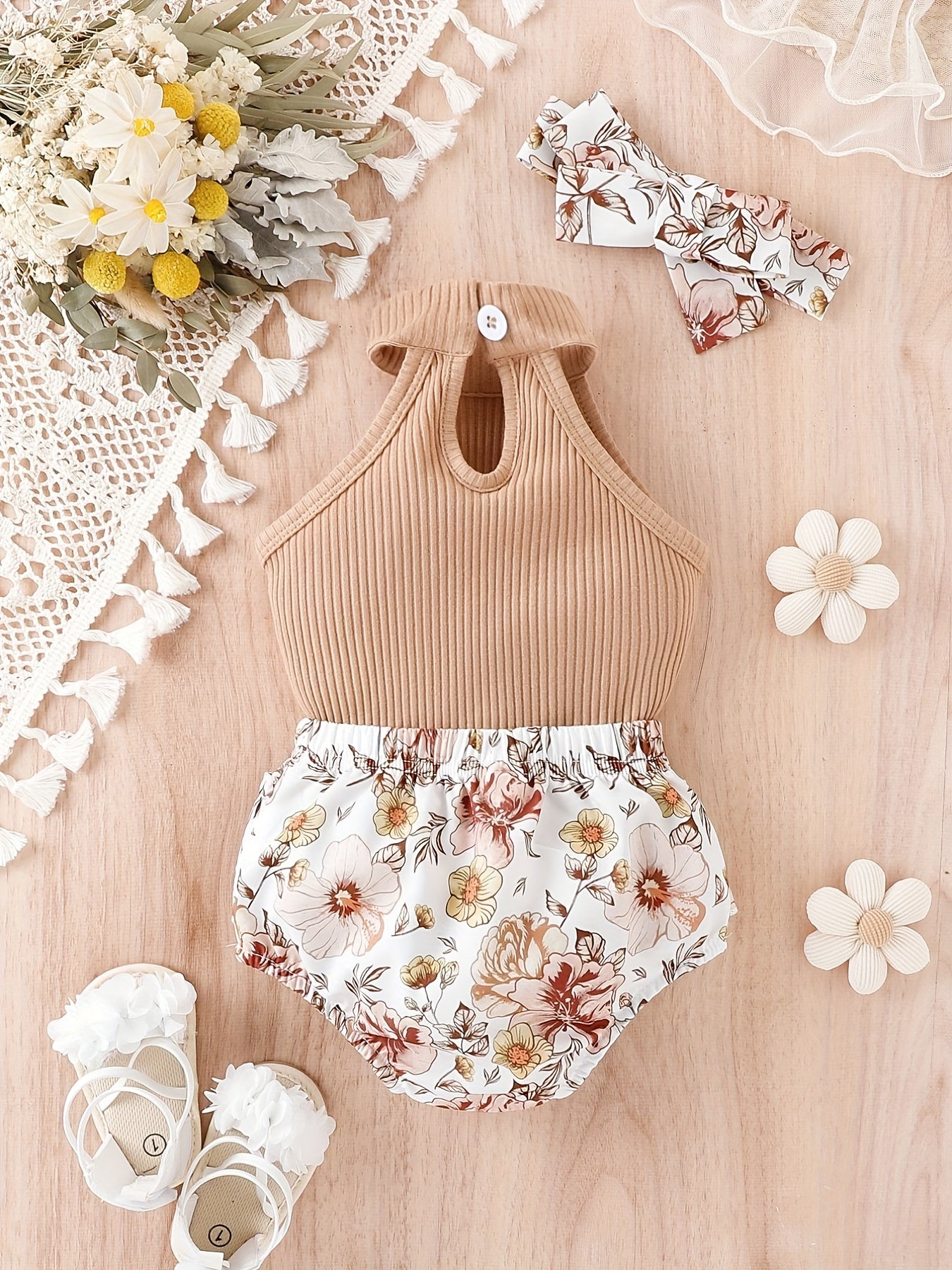 3pcs Baby Girls Casual Ribbed Knit Halter Top & Floral Bowknot Shorts Set