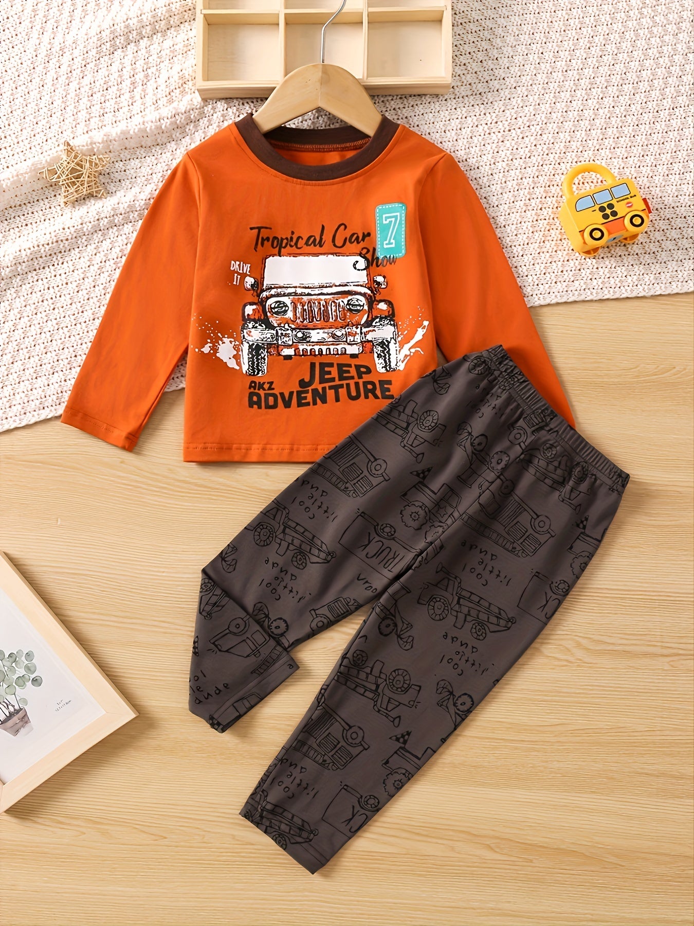Boys 2pcs Pajamas Long Sleeve Top & Pants TROPICAL CAR ADVENTURE Print Set
