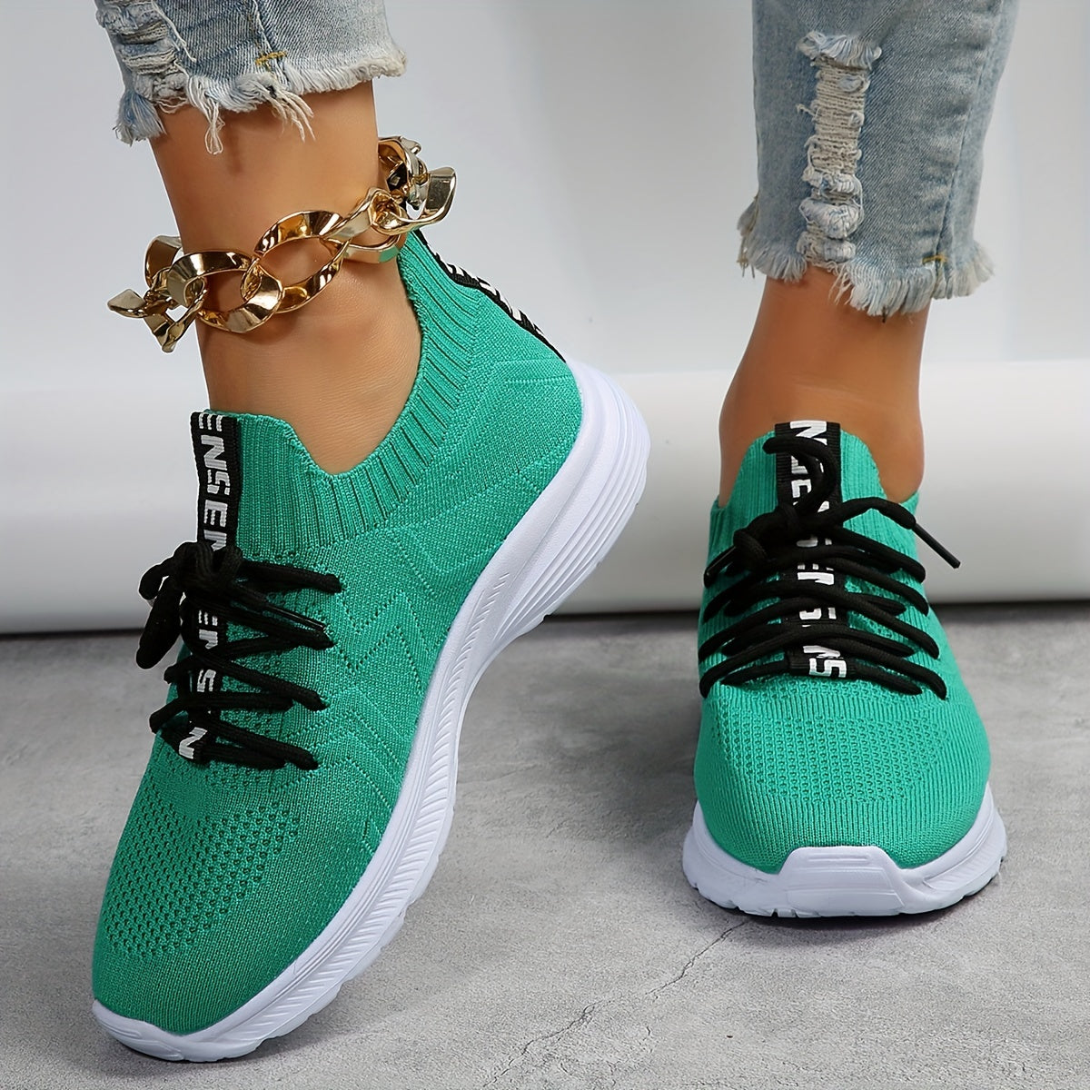 Women's Mesh Breathable Running Shoes Lightweight Lace Up Travel Walking