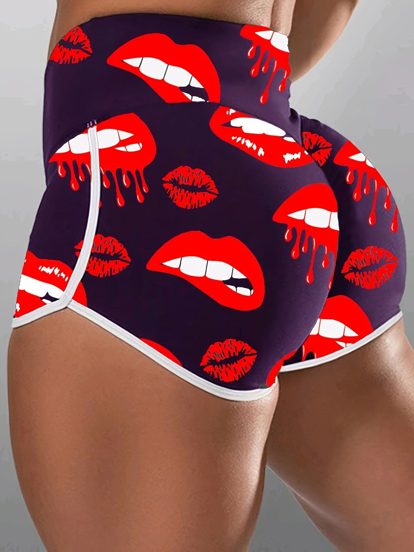 Women's Plus Abstract Red Lip Print High Rise Skinny Shorts