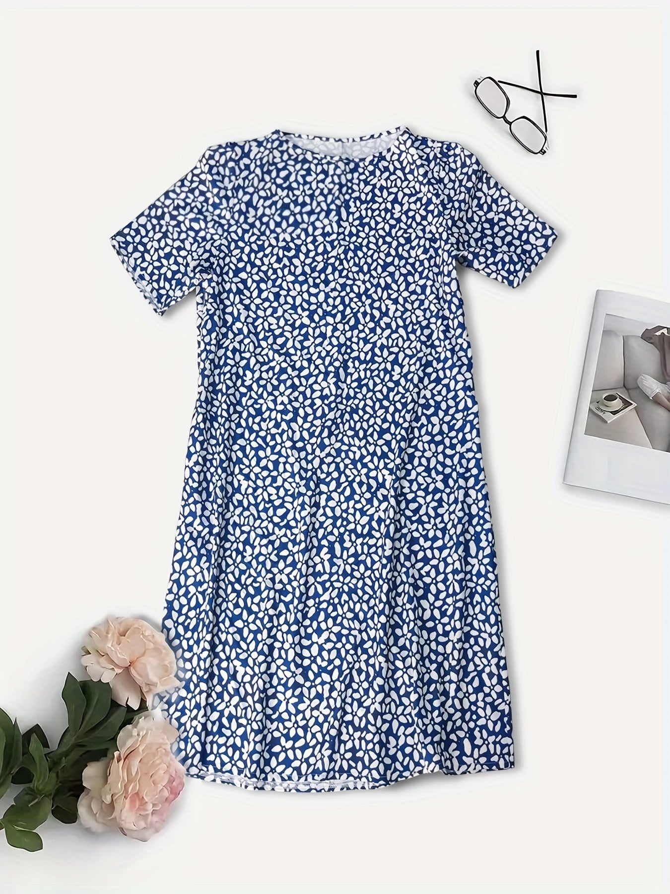 Floral Print Half Sleeve Round Neck Dress With Pockets