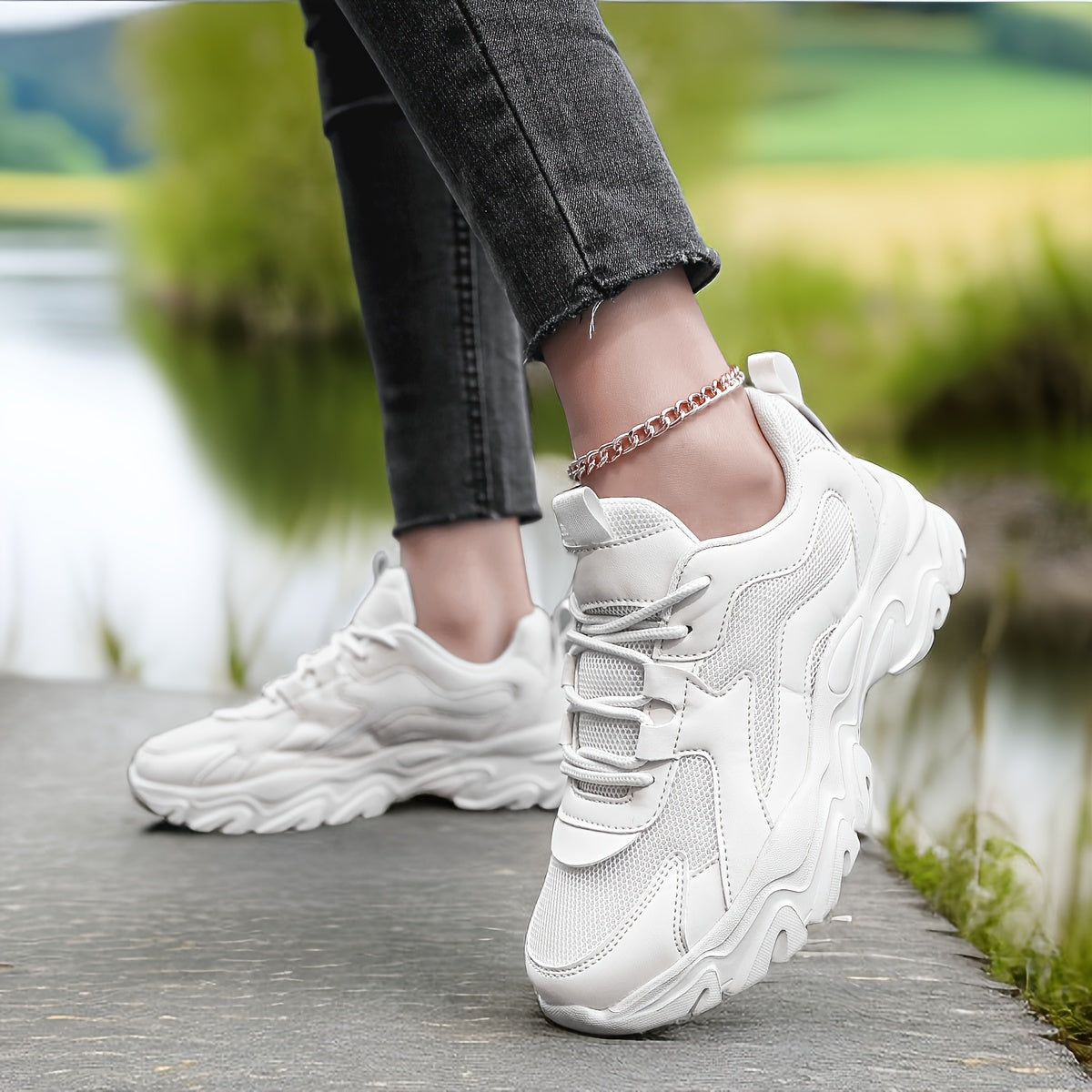 Women's Outdoor Lightweight Casual Running Shoes Anti Slip And Wear Resistant