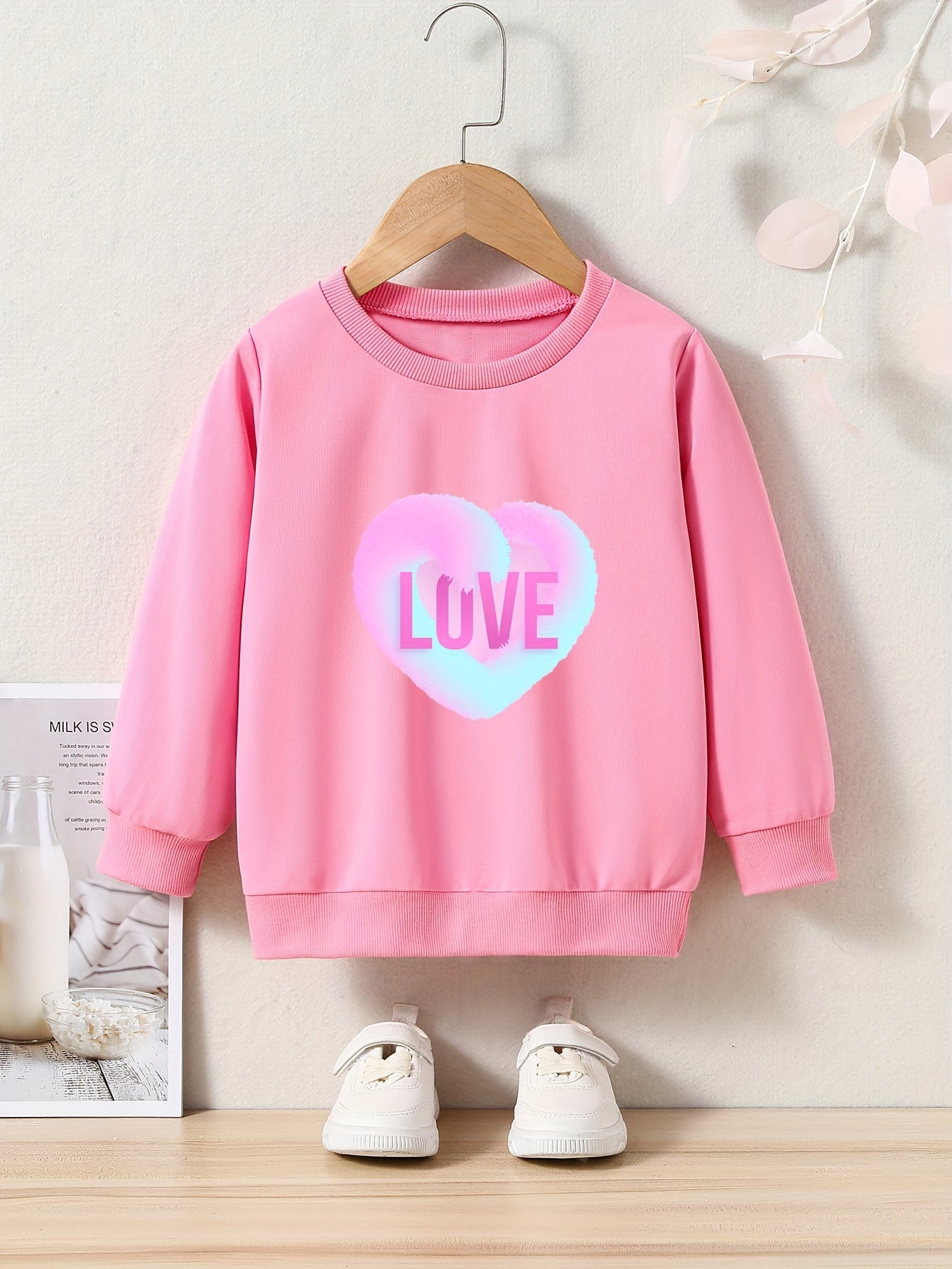Girls Love Heart Print Crew Neck Sweatshirt for Fall Winter