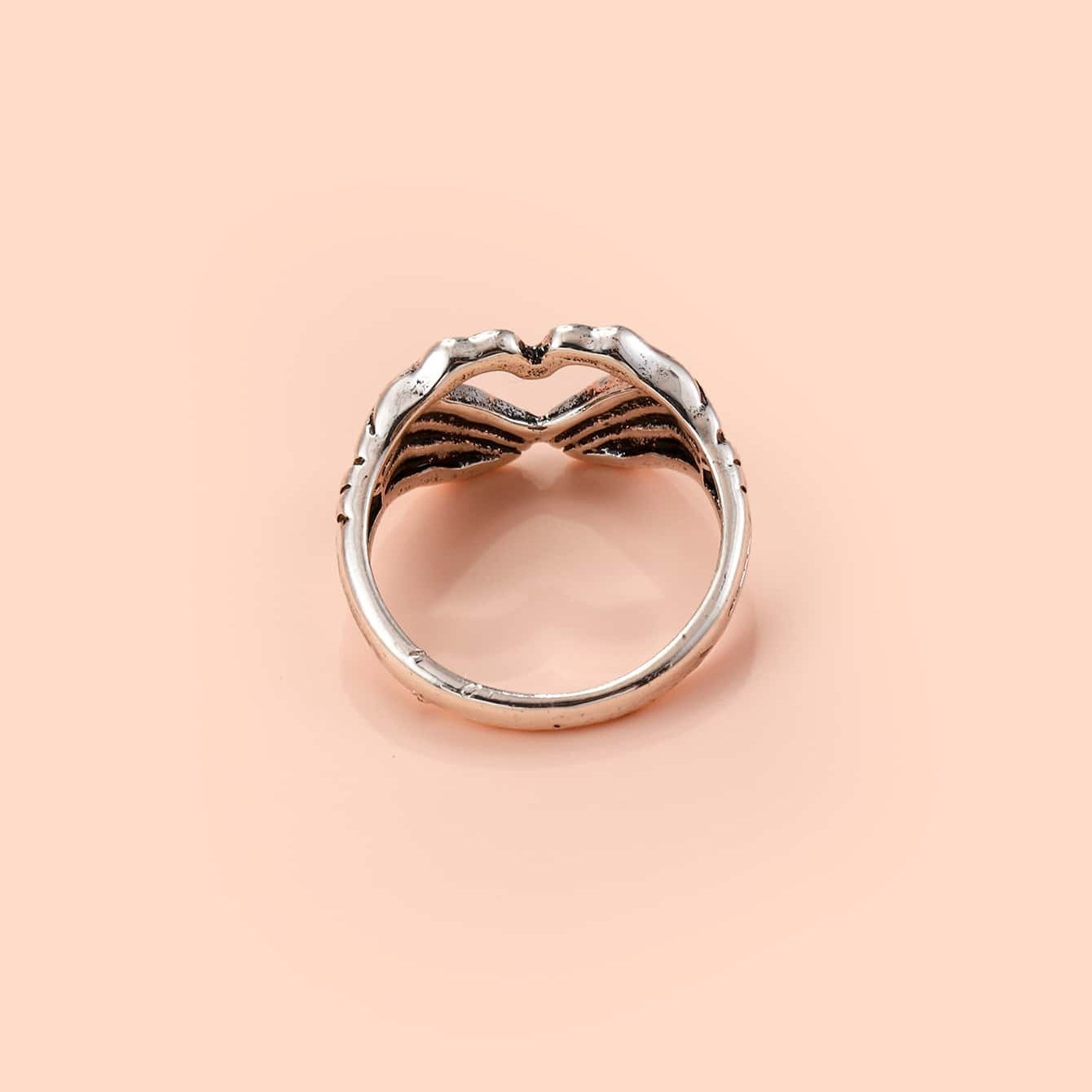 Halloween Skull Heart Gesture Ring
