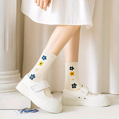 5 Pairs 3D Floral Textured Socks Retro Crew Socks Women's Stockings