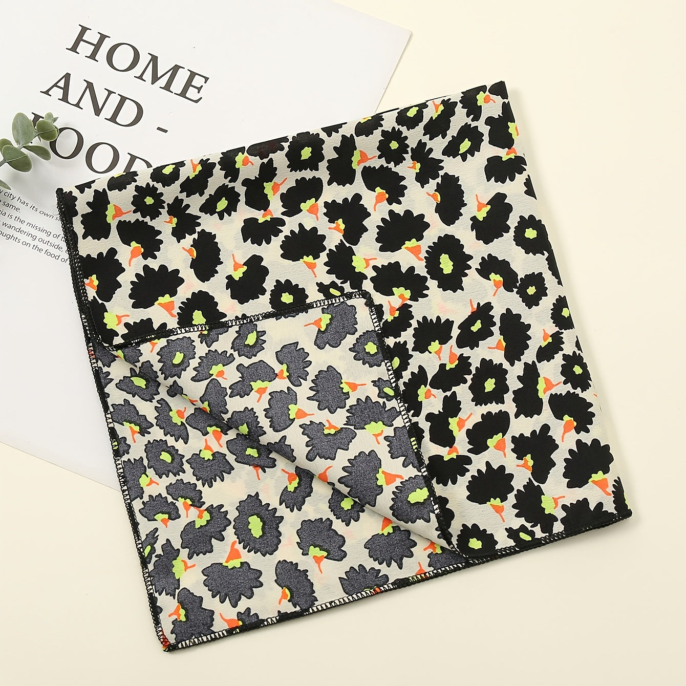 Small Square Scarf Casual Floral Print Headwrap Outdoor Windproof Neck Wrap