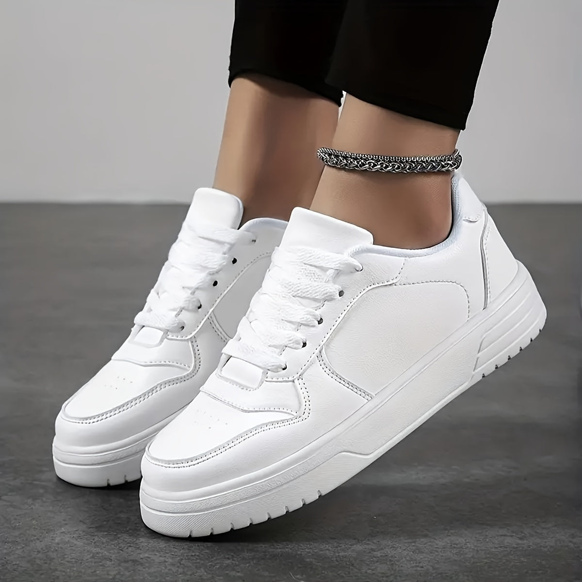 Women's Solid Casual Skate Shoes Lightweight Low Top Sport Shoes