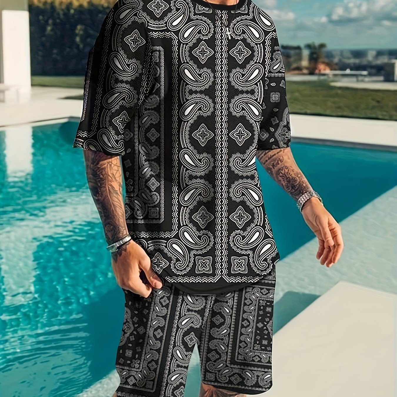 Paisley Pattern Men's 2 Piece T-shirt and Shorts Set